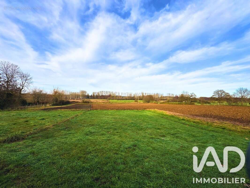 Maison 103 m² à Perroy  - photo 2