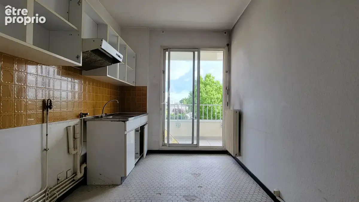 Appartement  4 pièces de 88 m2 avec balcons et box - photo 3