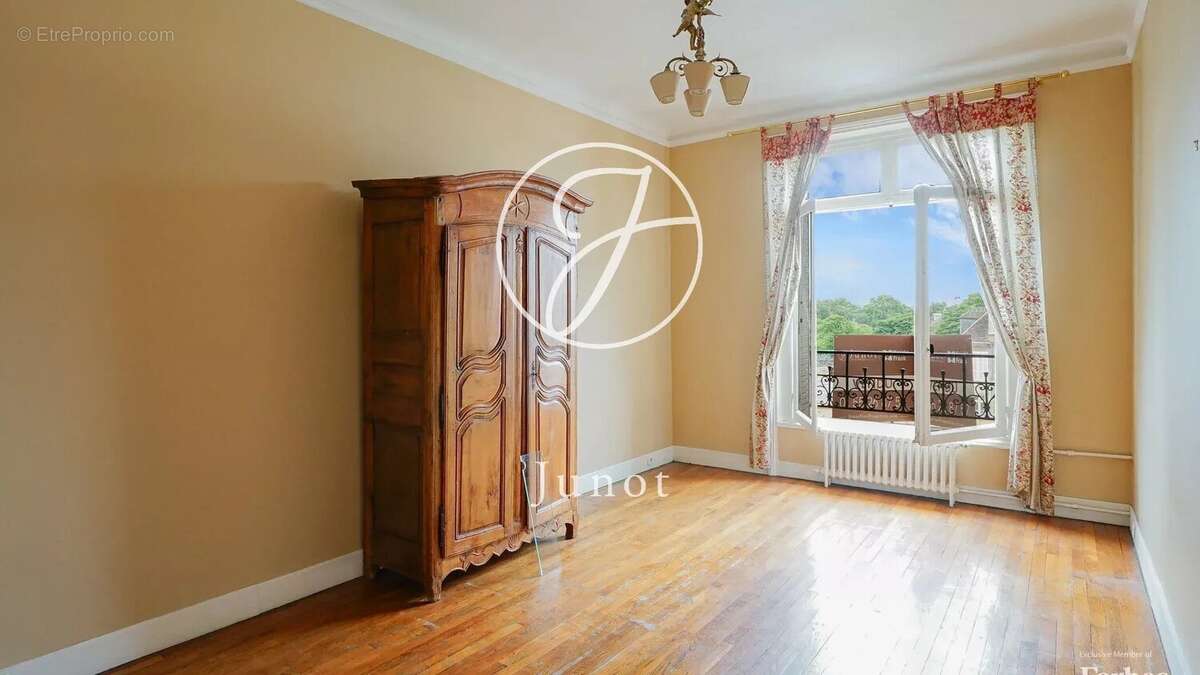 Appartement à PARIS-6E
