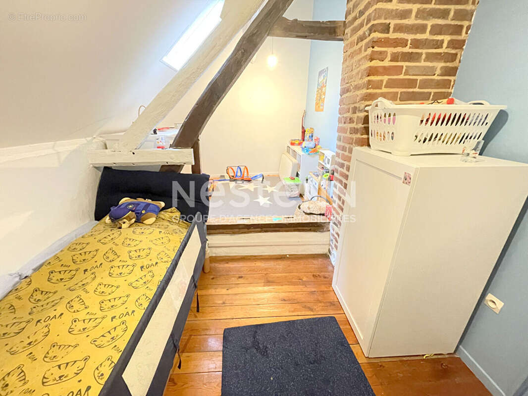 A VENDRE - Maison de charme à 10 min de CHAUMONT EN VEXIN - 4 chambres - 800 m² de terrain avec dépendance - photo 12