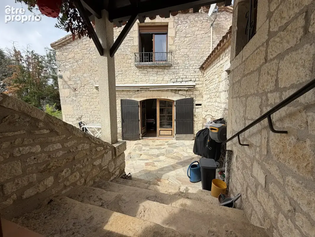 Propriété de caractère en pierre - photo 27