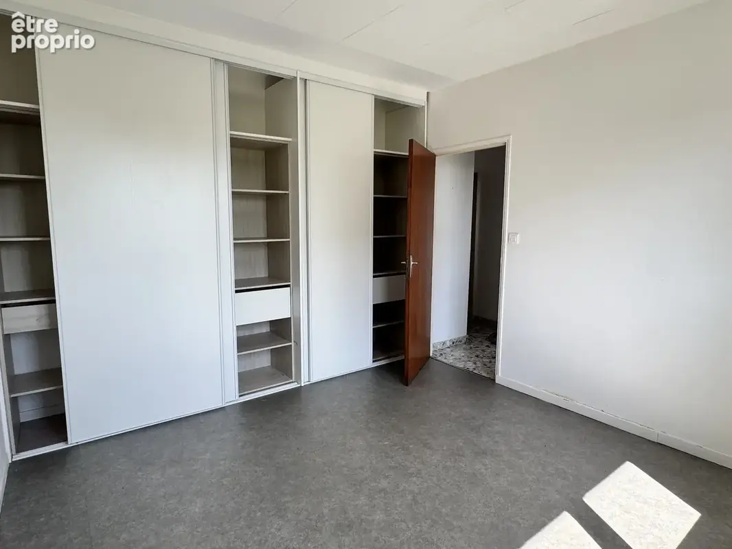 LAUNAGUET / PROCHE TOULOUSE - Maison individuelle T5 sur parcelle de 527m2 - photo 7