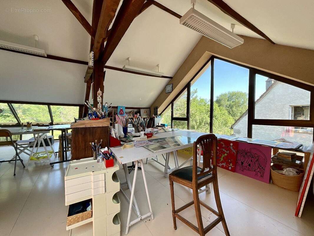 Corps de ferme - 300m2 hab. - 2,5 ha - photo 8