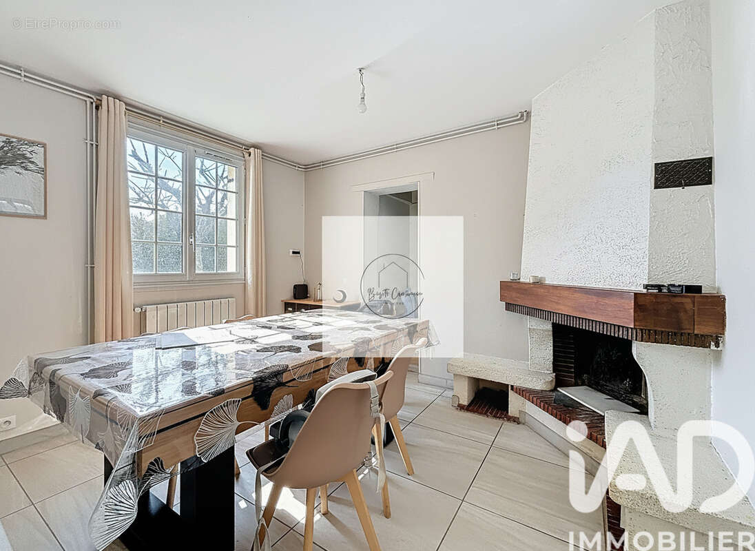 Photo 5 - Maison à SAINT-LUBIN-DES-JONCHERETS