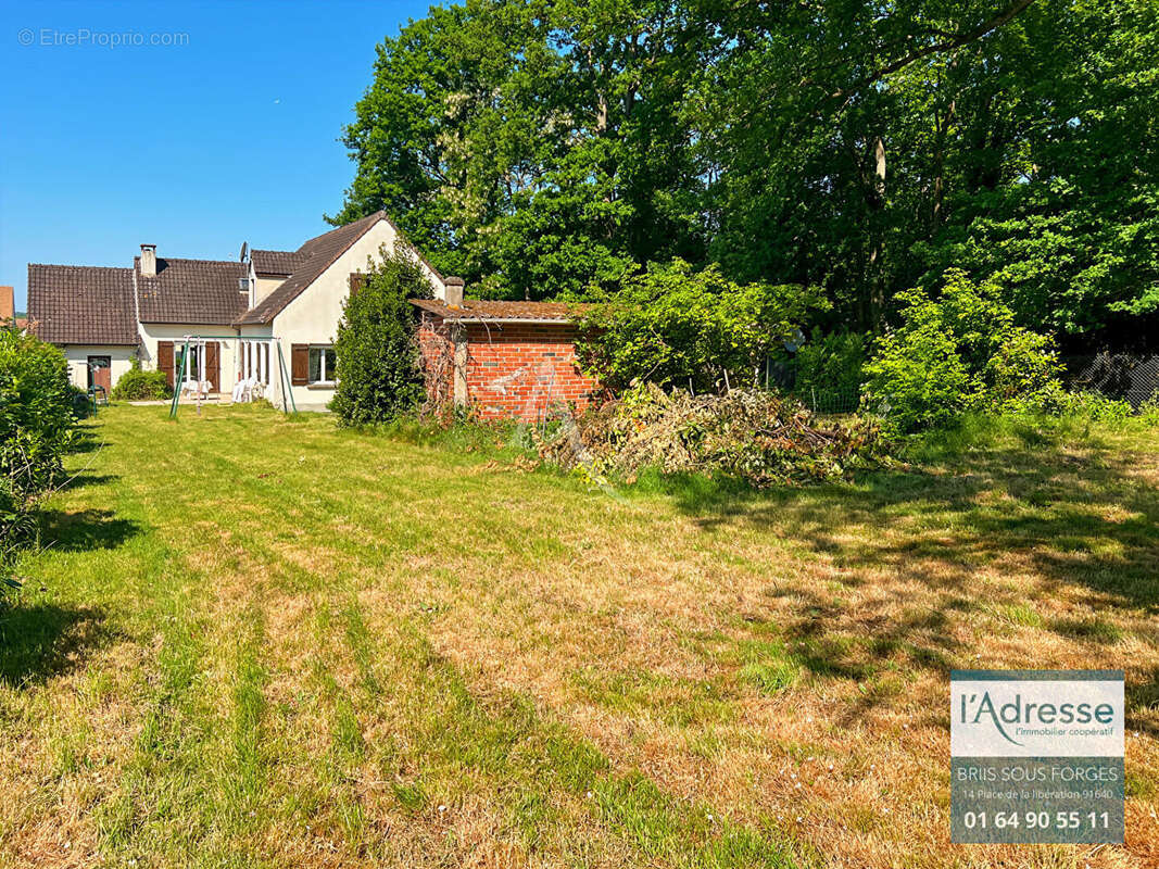 Maison à BRIIS-SOUS-FORGES