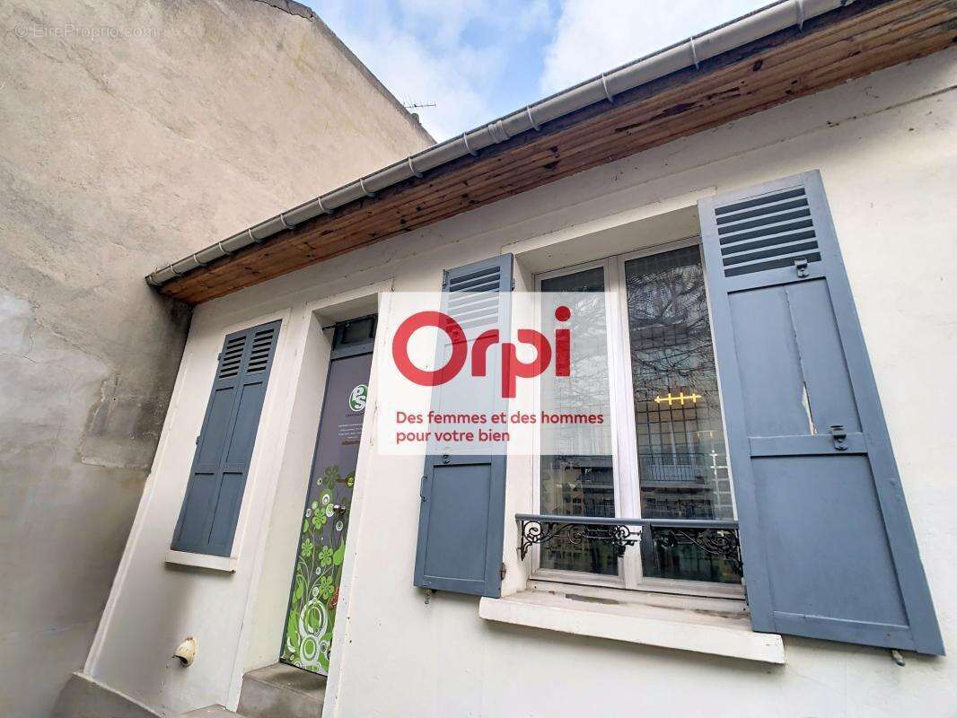 Maison à ISSY-LES-MOULINEAUX