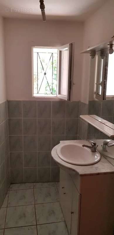 Appartement à CARCES