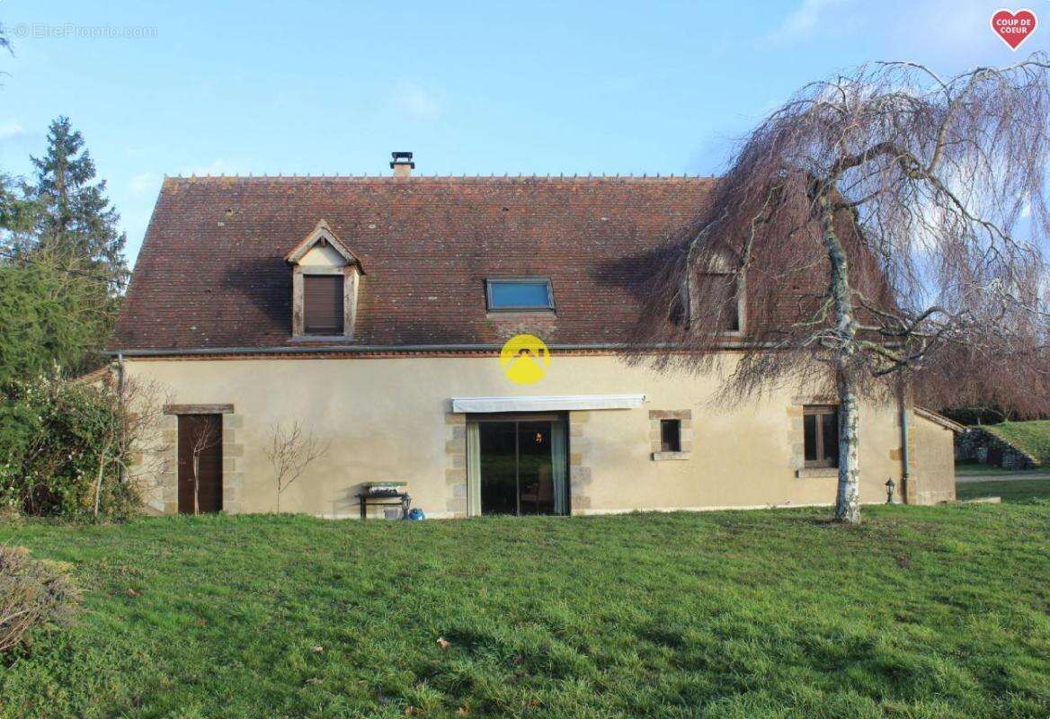 Maison à SAINT-LEOPARDIN-D'AUGY