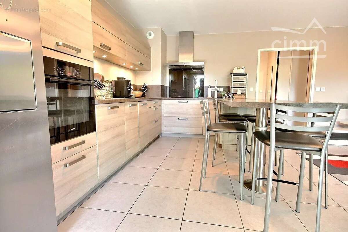 Appartement à MEYLAN
