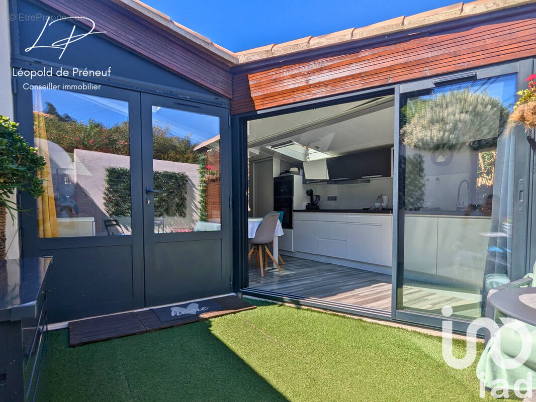 Photo 1 - Maison à SIX-FOURS-LES-PLAGES