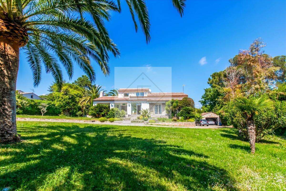 Maison à MOUGINS