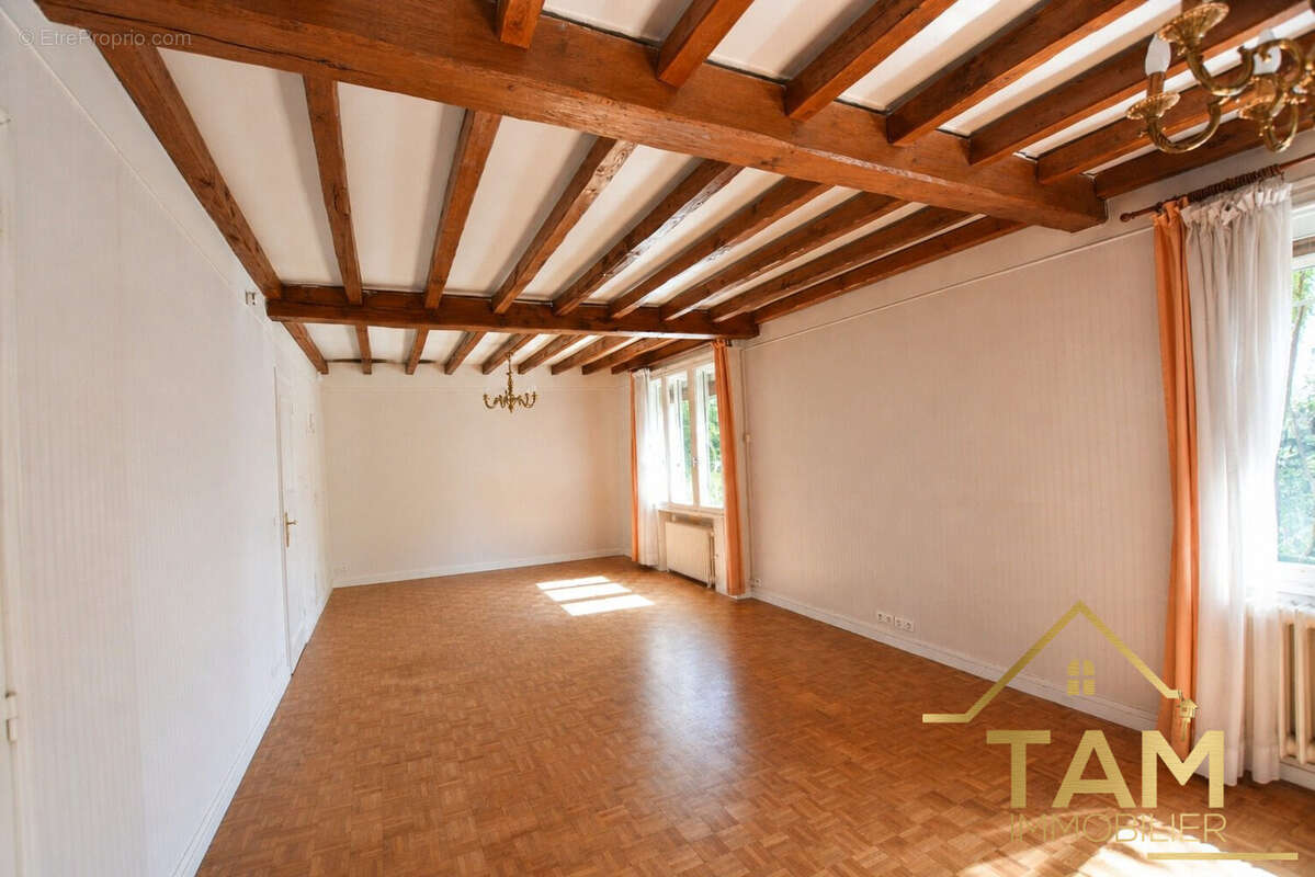 Maison 101 m² à Saint-Cyr-L'ecole  - photo 4