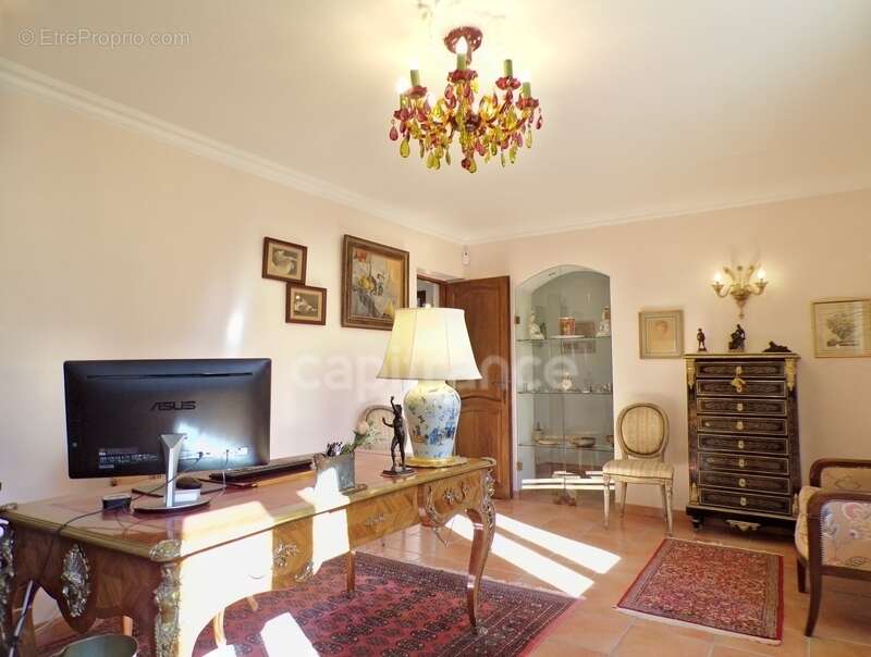 Maison à CRUZY