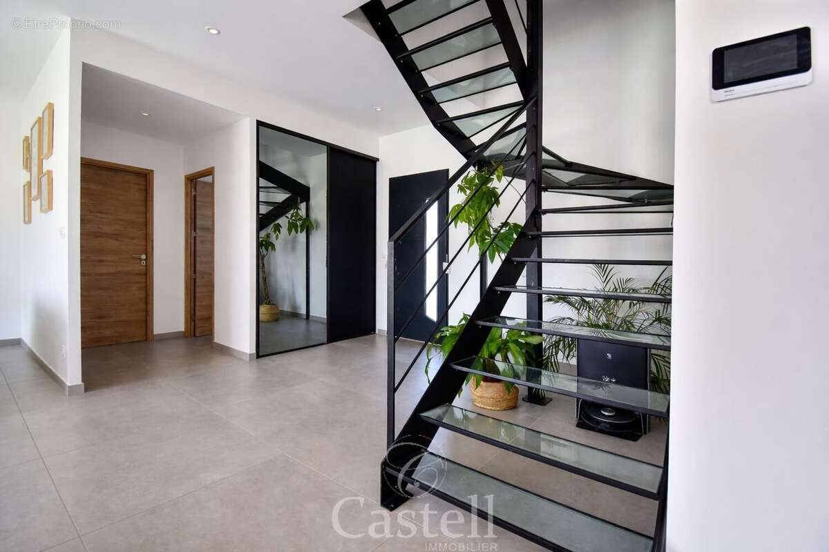 *** superbe contemporaine 4 chambres, garage, piscine *** - photo 5
