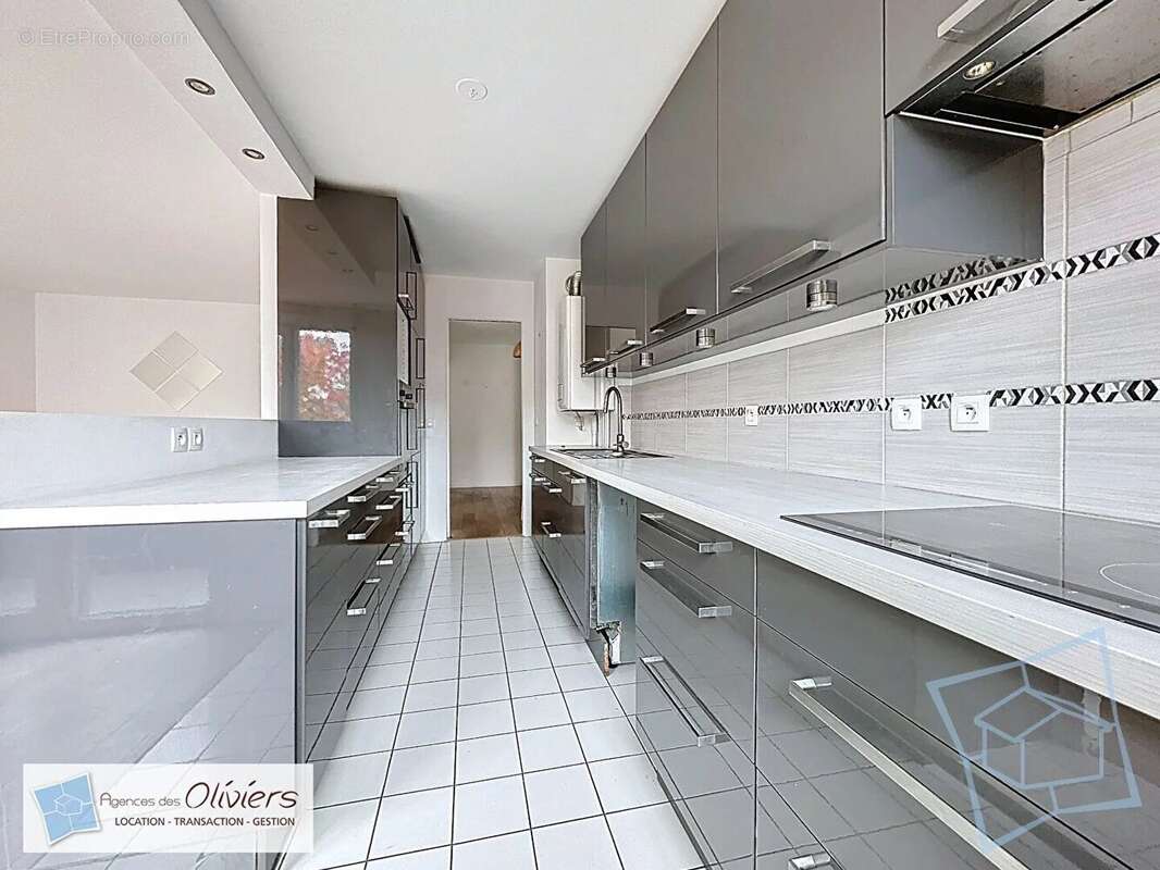 Appartement à MONTIGNY-LE-BRETONNEUX