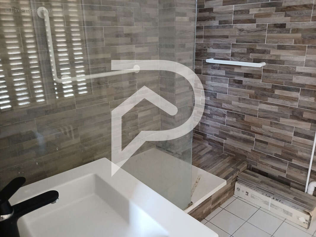 Appartement à COLOMBES