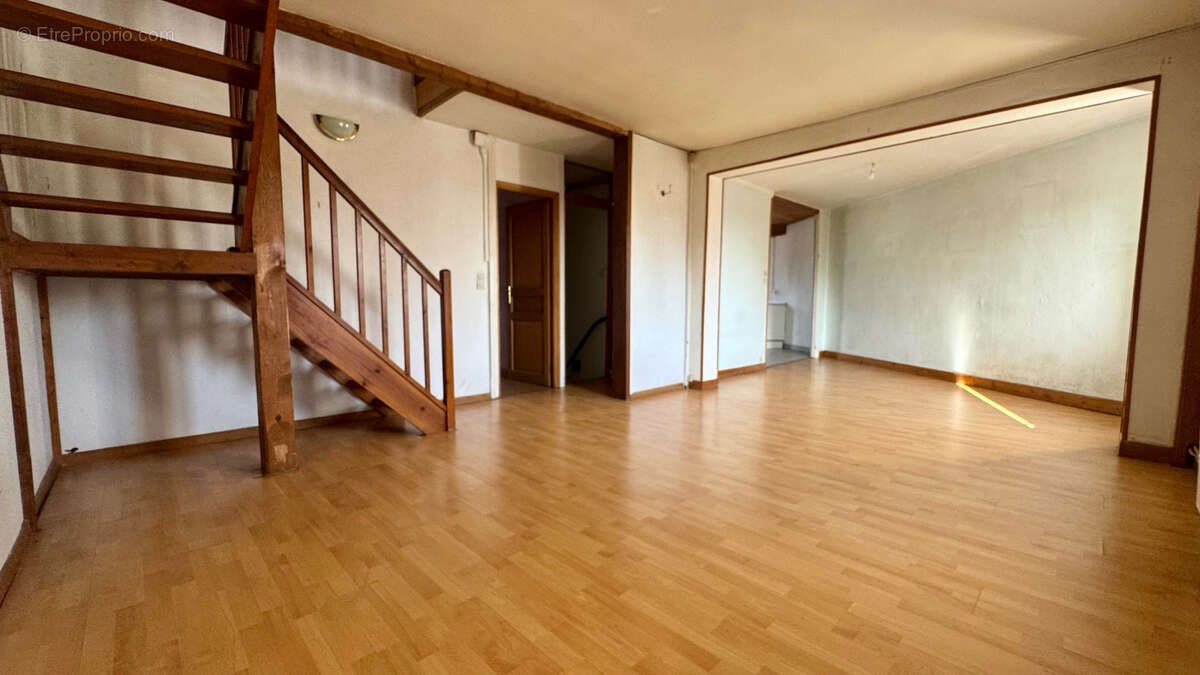 Appartement à RAISMES