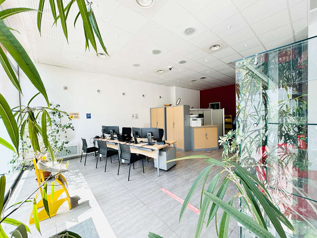 Commerce à SAINT-DIE-DES-VOSGES