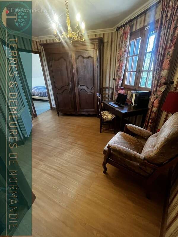 Maison à CORMEILLES