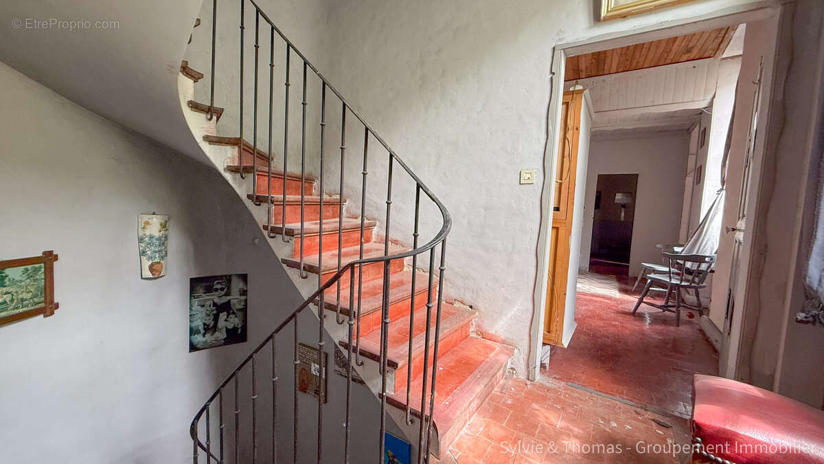 Maison à CADEROUSSE