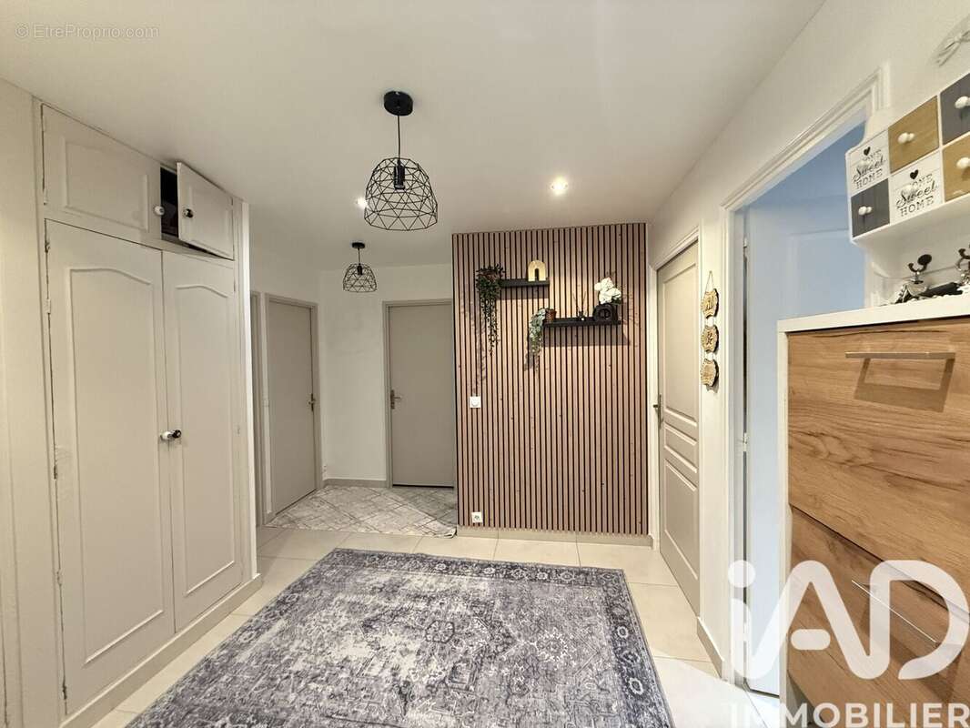 Photo 3 - Appartement à VILLENEUVE-SAINT-GEORGES