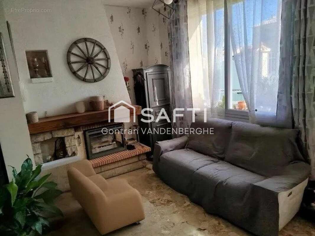 Photo 2 - Maison à AUBAGNE