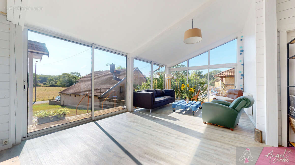 Maison ossature bois 124 m2 • DPE C • Vue dégagée • Proche Ognon - photo 3