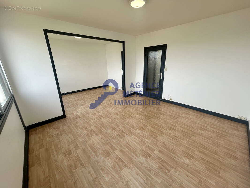 Appartement de type f2 - avec garage - 67 m2 - photo 9