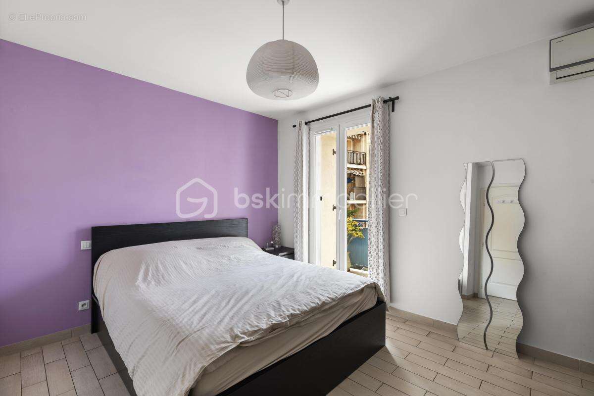 Appartement à VALLAURIS