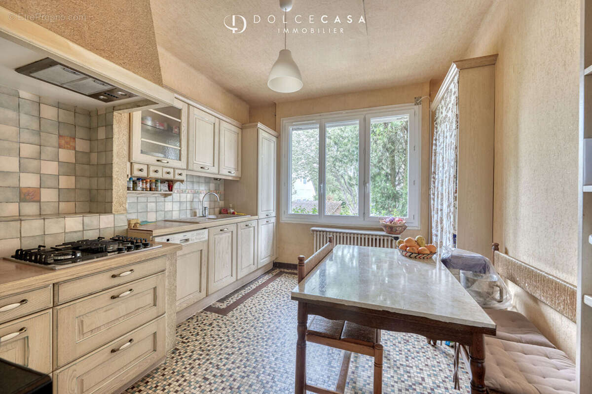 Maison à LE PERREUX-SUR-MARNE