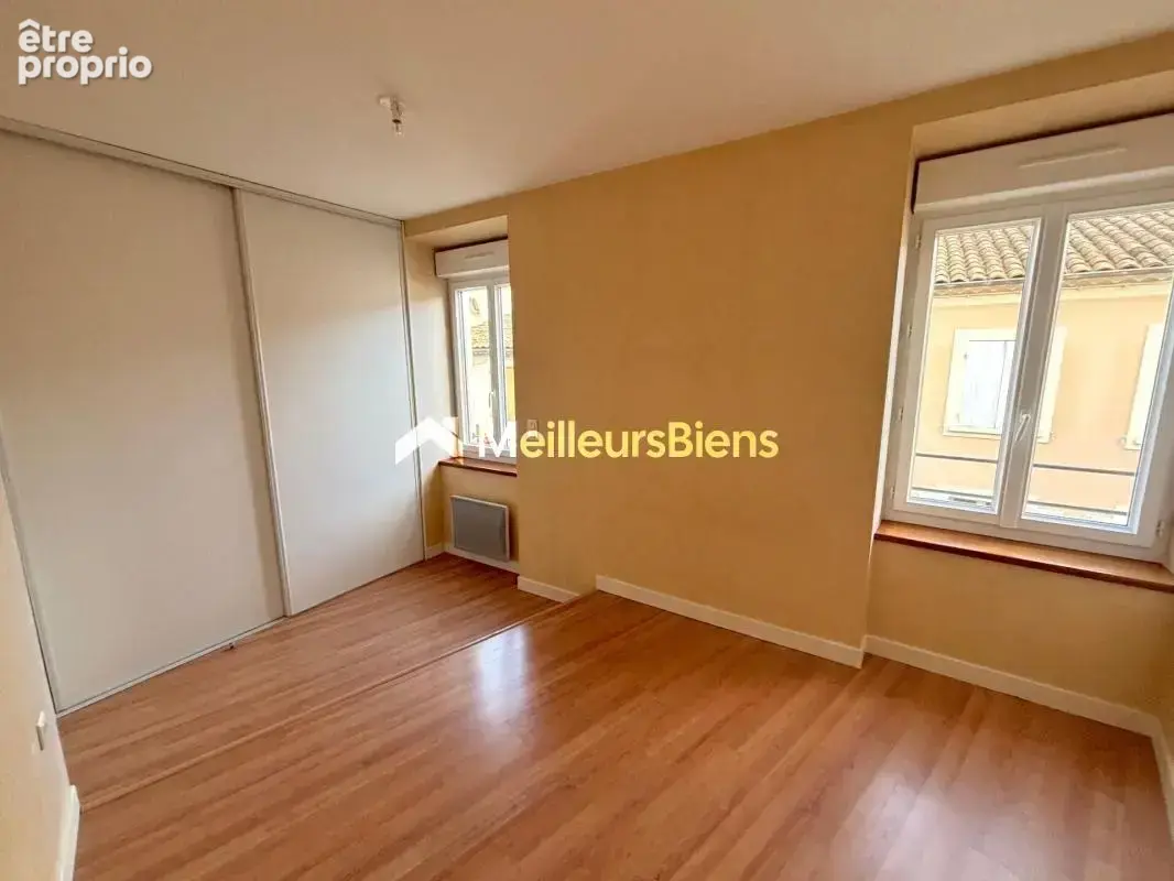 Appartement 15 pièces 300 m² à vendre à Bourg-Saint-Andeol (07700) - photo 9