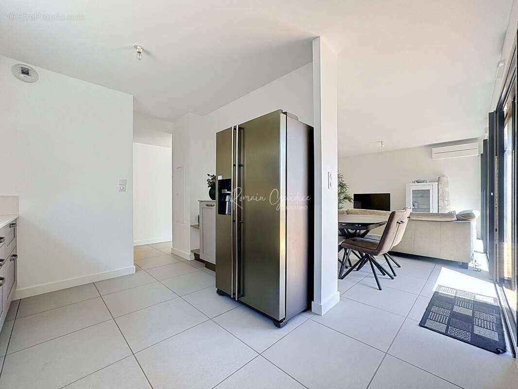Maison f4 99 m2 centre ville avec garage et piscine - photo 8