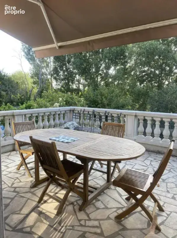 Maison familiale de 240 m2   5 chambres   Dépendances   Terr - photo 3