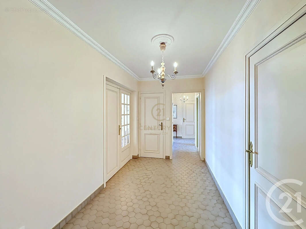 Appartement à LYON-8E