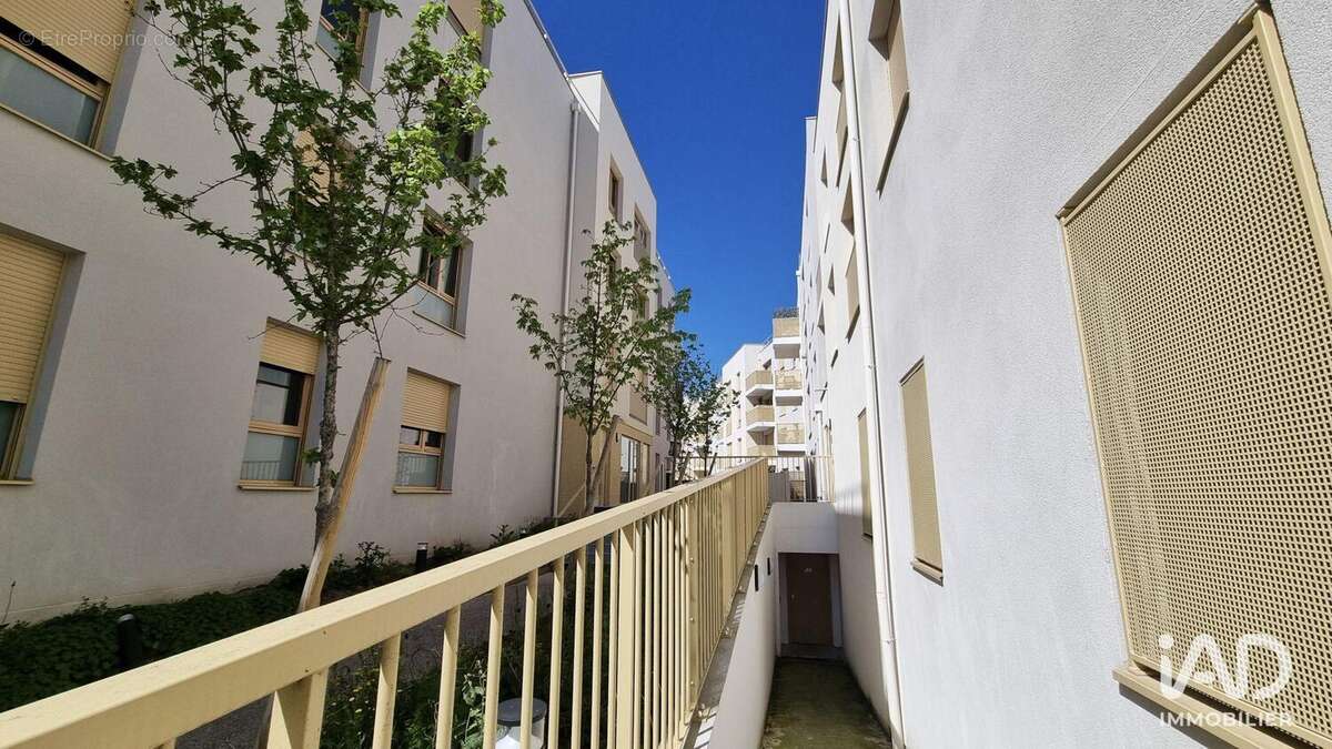 Photo 2 - Appartement à PIERREFITTE-SUR-SEINE