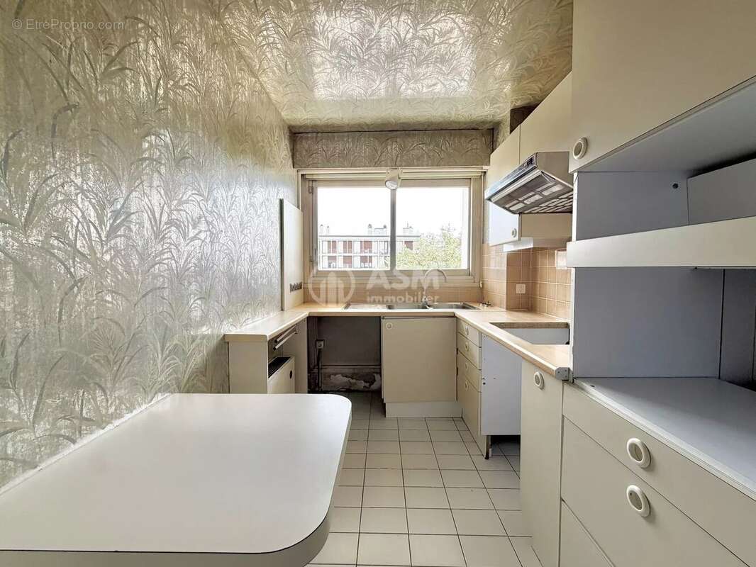A VENDRE - 3 pièces avec balcons, parking et cave - photo 9