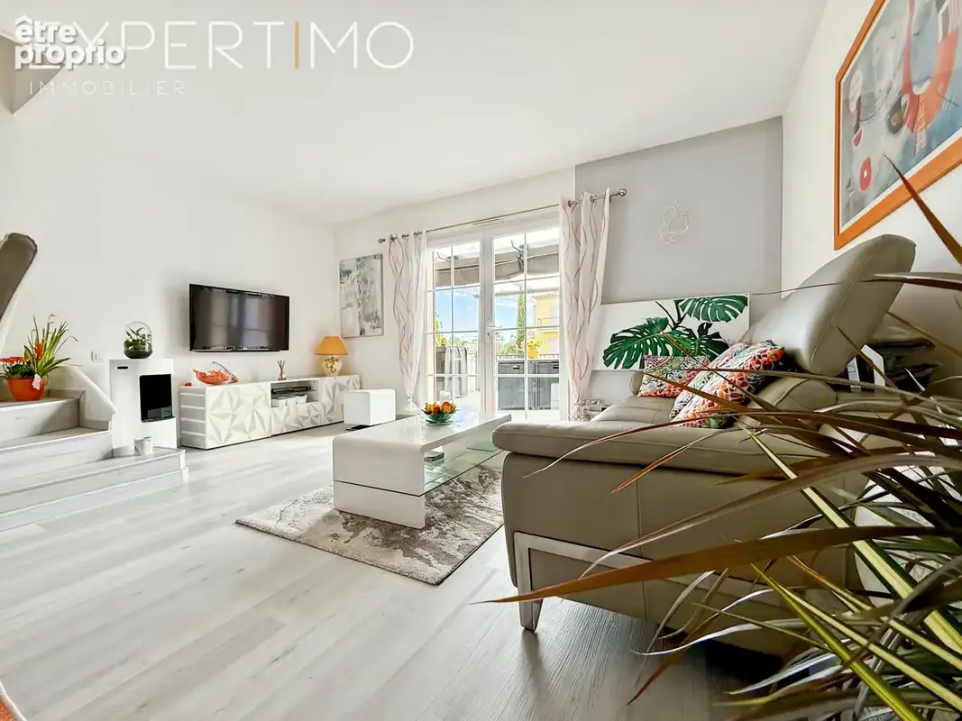 Marina de Type T4, place de parking, garage, appontement . - photo 11