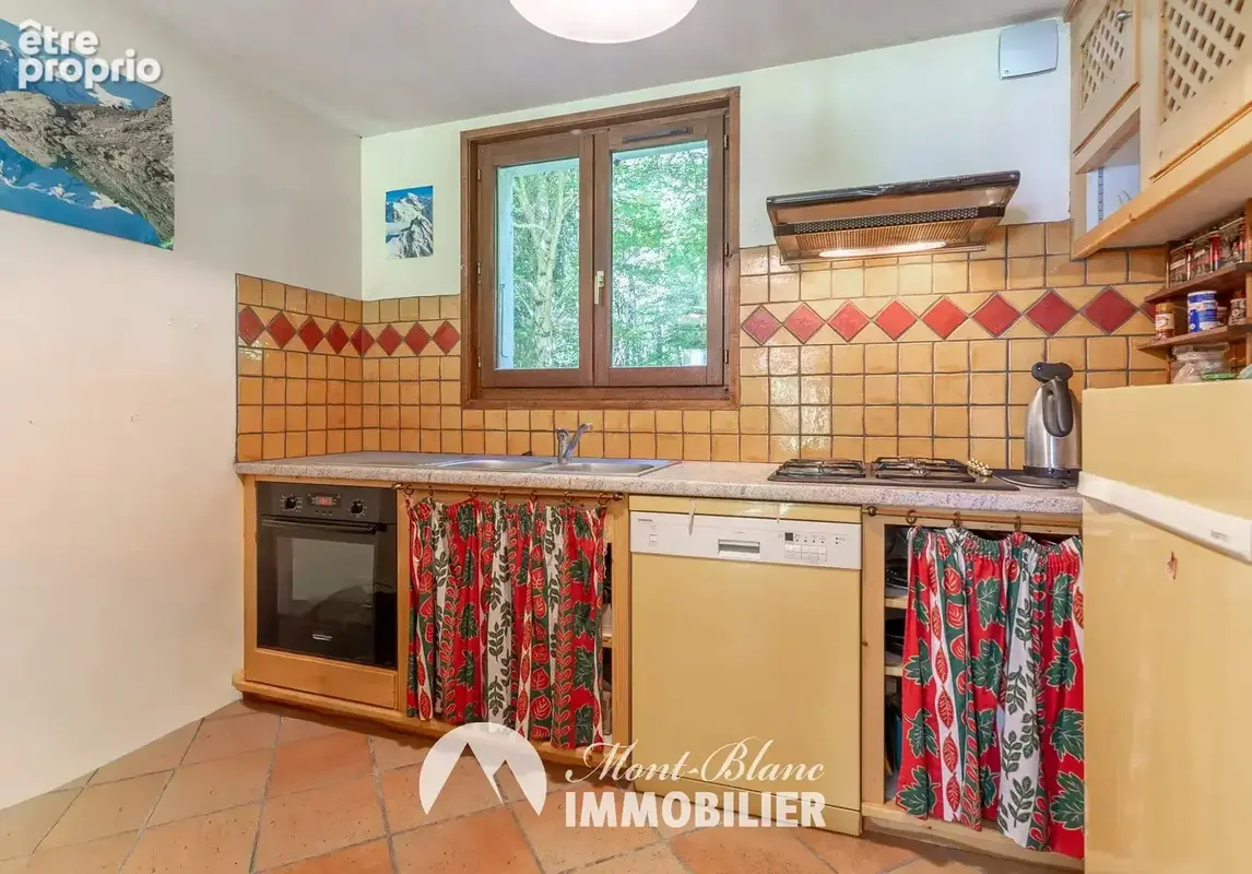 Les houches – chalet avec vue dégagée et fort potentiel - photo 16