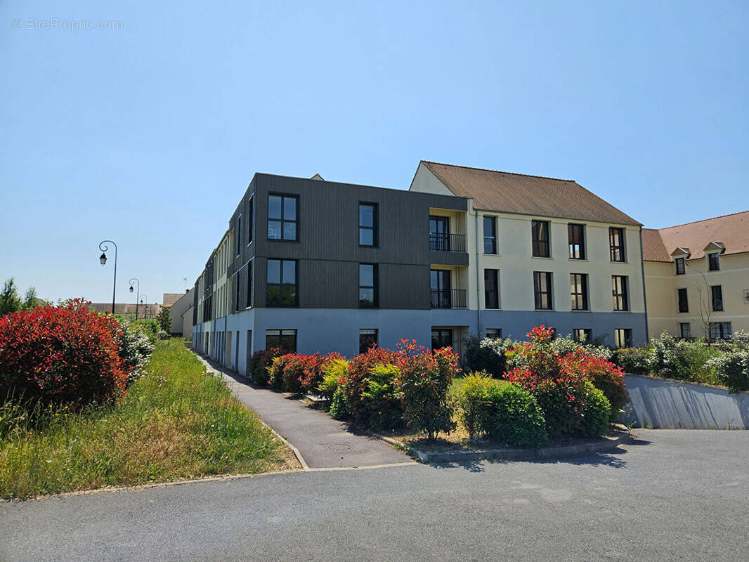 Commerce à LA CHAPELLE-EN-SERVAL