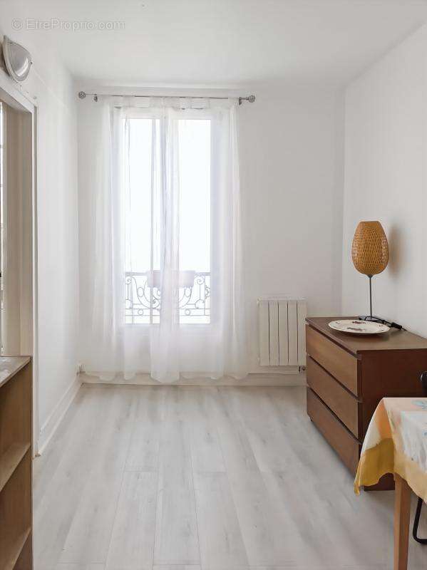 Appartement à PARIS-20E