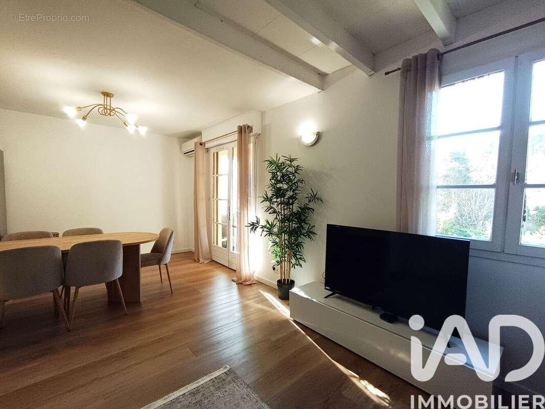 Photo 2 - Appartement à LA VALETTE-DU-VAR