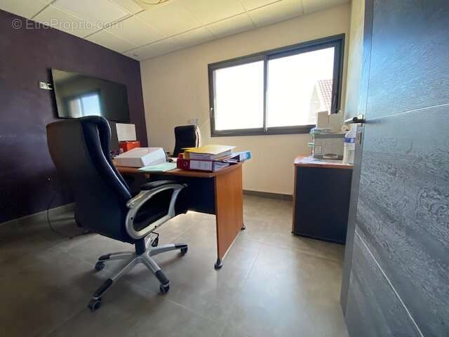 Commerce à BARBERAZ