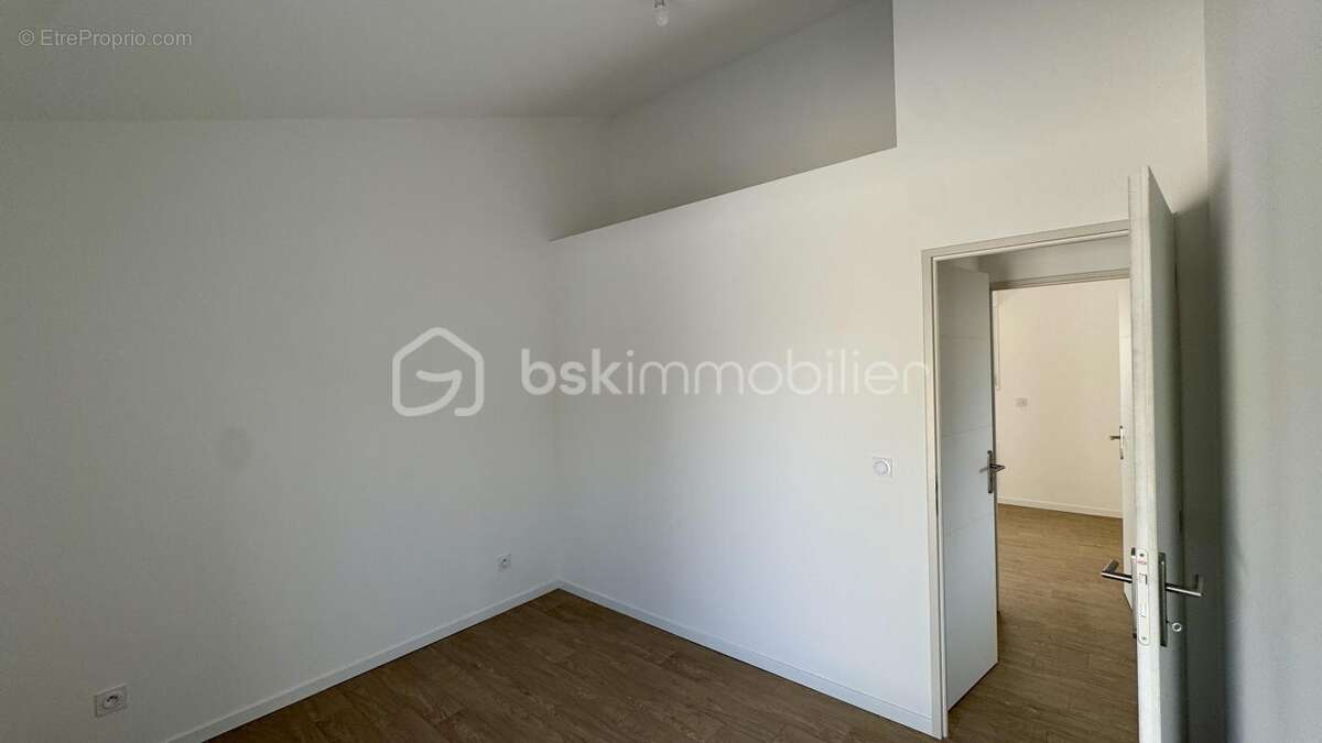 Appartement à ROGNAC