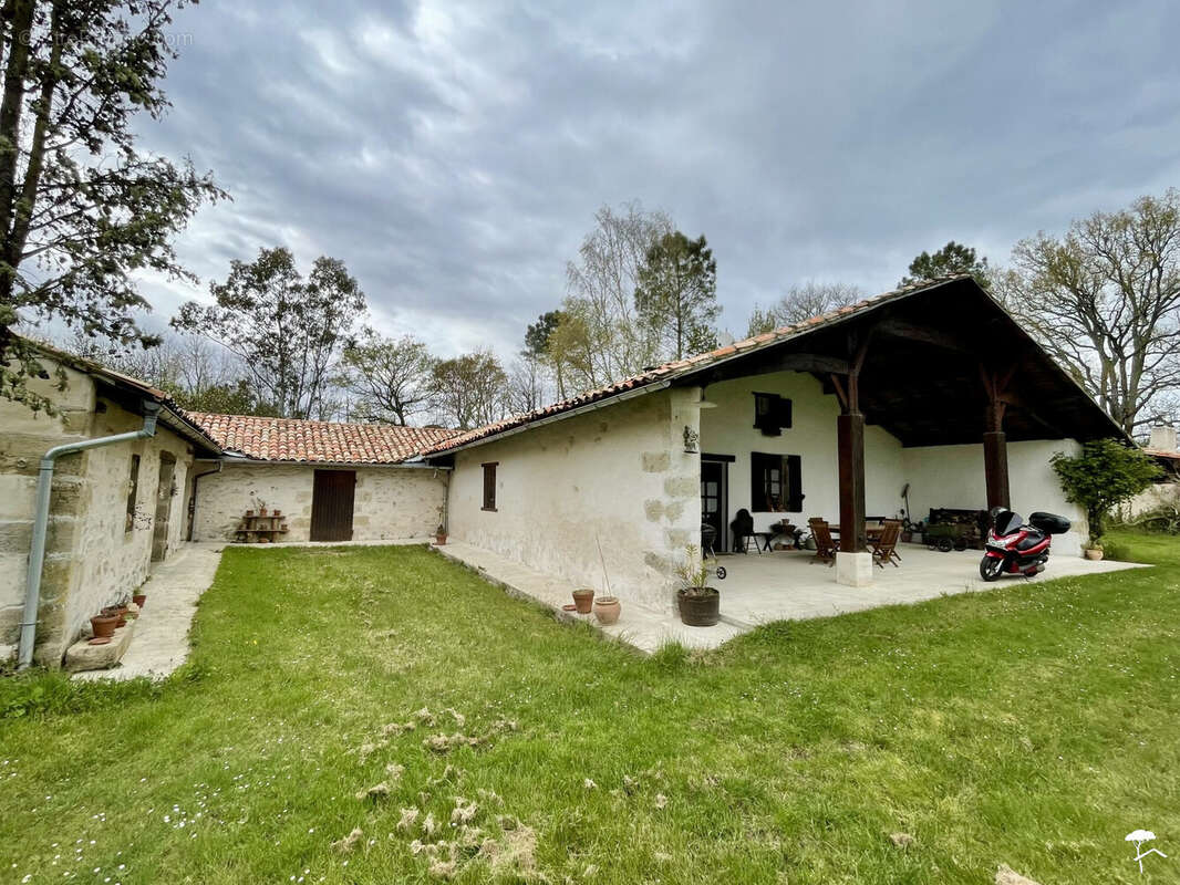 Maison à BAZAS