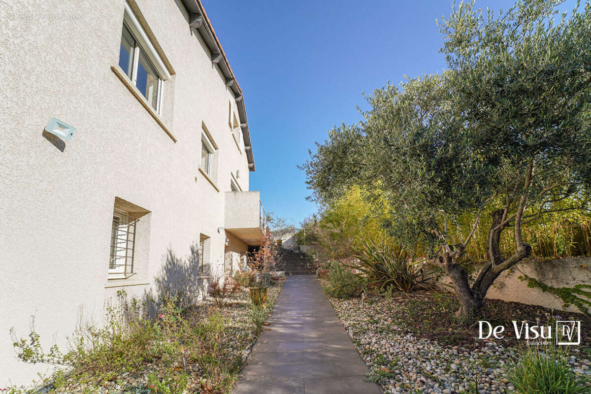 Maison à SAINT-JEAN-DE-VEDAS