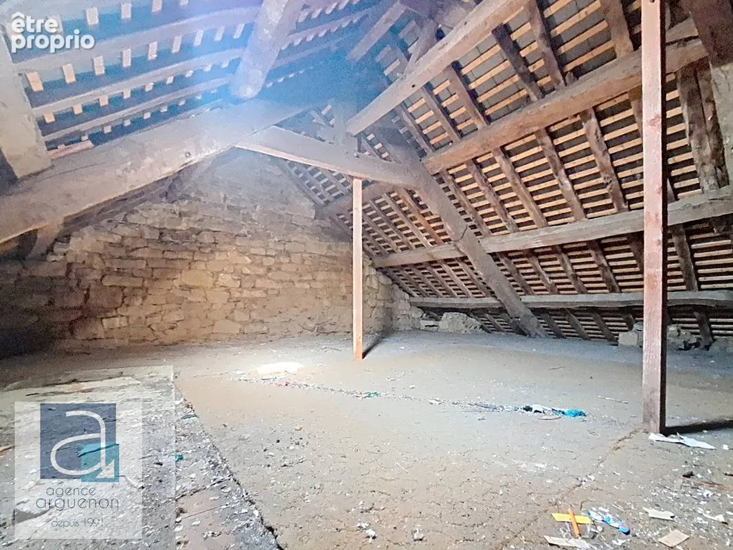 Maison de bourg en pierre, 142m², 5 chambres, terrain 280m² - photo 8