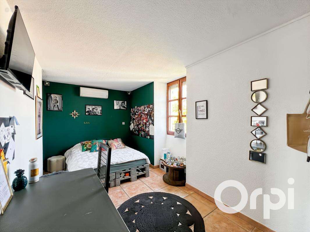 Appartement à LIVRON-SUR-DROME