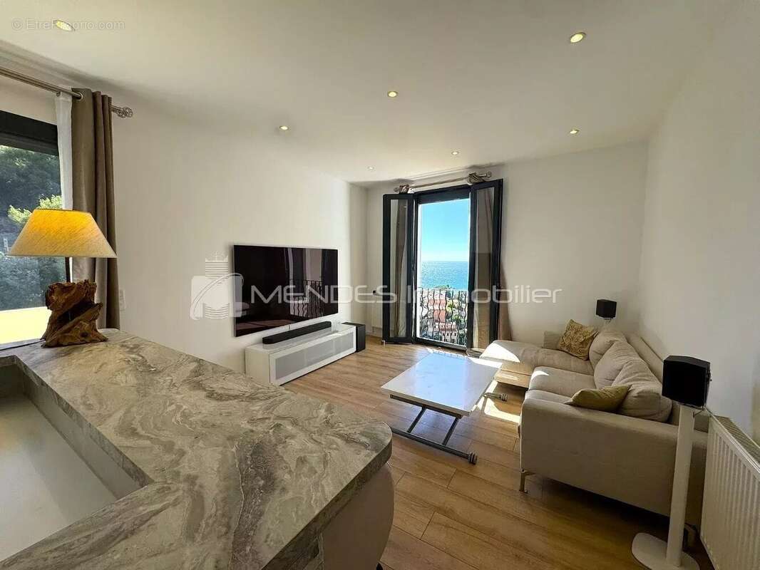 Appartement à ROQUEBRUNE-CAP-MARTIN