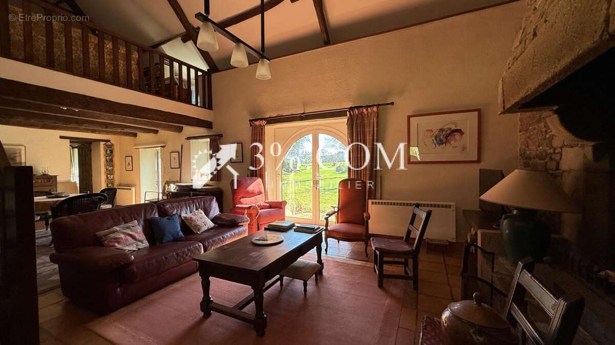 Maison à PLOUGOUMELEN