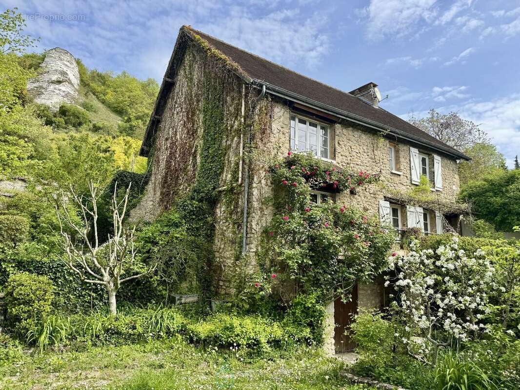 Maison à VETHEUIL